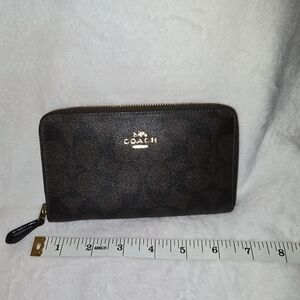 Coach Signature wallet